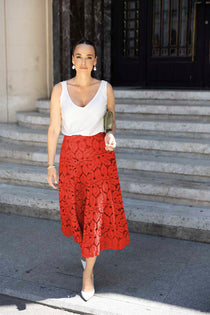  Coral red